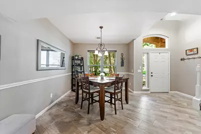 50 N Hollylaurel Circle, The Woodlands, TX 77382 - Photo 5