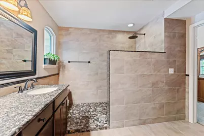 50 N Hollylaurel Circle, The Woodlands, TX 77382 - Photo 25