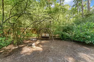 50 N Holly Laurel Cir, The Woodlands, TX 77382 - Photo 35