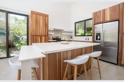 0 En Frente De Isla Comercio Puntarenas Pajaros, ,  60105 - Photo 9