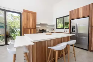 0 En Frente De Isla Comercio Puntarenas Pajaros, ,  60105 - Photo 9