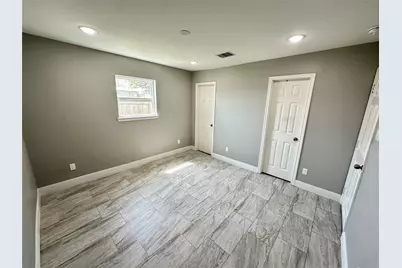 12703 W Hardy Road, Houston, TX 77037 - Photo 11