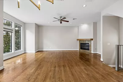 1912 Woodbury Street, Houston, TX 77030 - Photo 5
