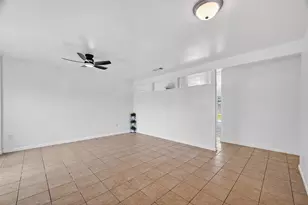 512 Harold Ln, Baytown, TX 77521 - Photo 5