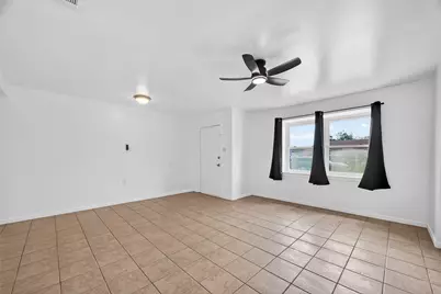 512 Harold Lane, Baytown, TX 77521 - Photo 7