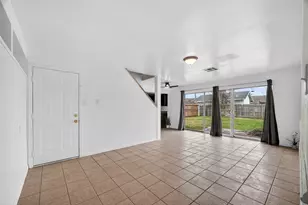 512 Harold Ln, Baytown, TX 77521 - Photo 9