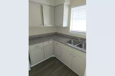 4710 Airport Boulevard #203, Houston, TX 77048 - Photo 7
