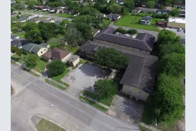 4710 Airport Boulevard #203, Houston, TX 77048 - Photo 9