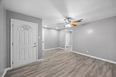 901 Ivy Avenue, Deer Park, TX 77536 - Photo 9