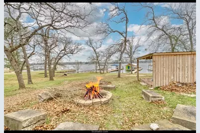 10967 Clyde Acord Road, Franklin, TX 77856 - Photo 13