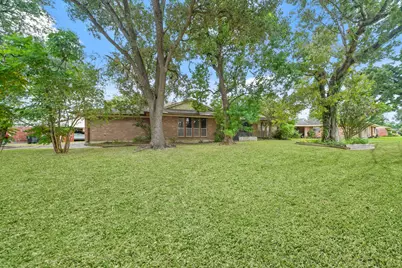 7802 Santa Elena Street, Houston, TX 77061 - Photo 3