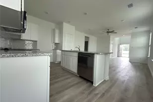 406 Cedar Chase Ct, Dayton, TX 77535 - Photo 9