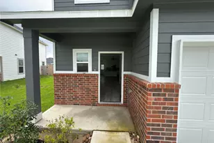 406 Cedar Chase Ct, Dayton, TX 77535 - Photo 3