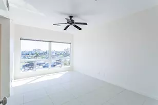 1302 Marina Bay Dr, League City, TX 77573 - Photo 29