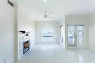 1302 Marina Bay Dr, League City, TX 77573 - Photo 17