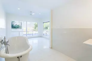 1302 Marina Bay Dr, League City, TX 77573 - Photo 33