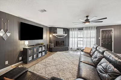 503 West Street, Sealy, TX 77474 - Photo 7