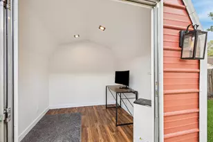 503 West St, Sealy, TX 77474 - Photo 21