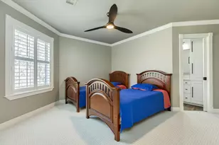 692 County Rd 605, Angleton, TX 77515 - Photo 23