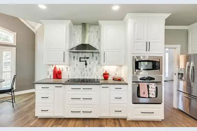 692 County Road 605, Angleton, TX 77515 - Photo 15