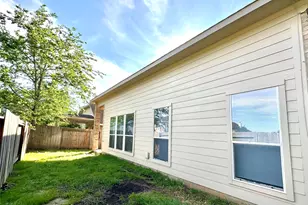 9611 Babbling Spring Ct, Tomball, TX 77375 - Photo 27