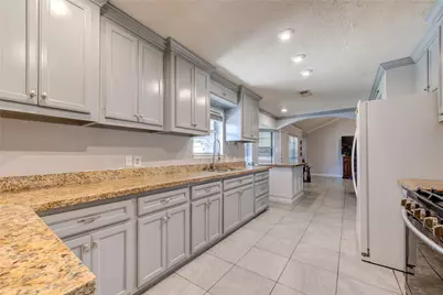 12803 Louisville Street, Houston, TX 77015 - Photo 9