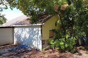 312 N Logan St, Texas City, TX 77590 - Photo 9