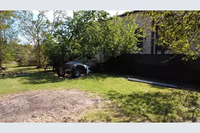 312 N Logan Street, Texas City, TX 77590 - Photo 11