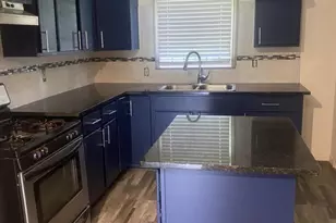 7314 Forrestal St, Houston, TX 77033 - Photo 5