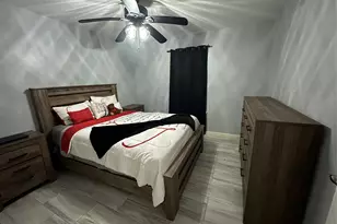 312 Green Isle Ave, Dickinson, TX 77539 - Photo 15