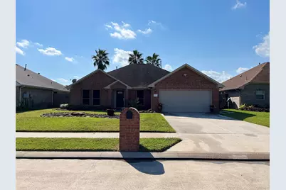 312 Green Isle Avenue, Dickinson, TX 77539 - Photo 1