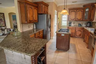 53 Northwood Ct, Lake Jackson, TX 77566 - Photo 11