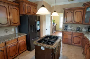 53 Northwood Ct, Lake Jackson, TX 77566 - Photo 9