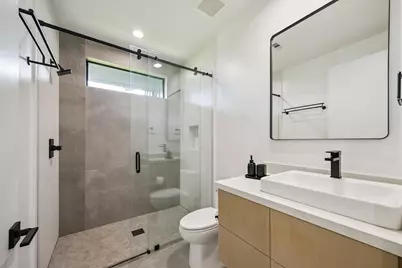 5210 Manor Drive, Sugar Land, TX 77479 - Photo 35