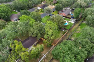 1317 Wallace St, El Campo, TX 77437 - Photo 21