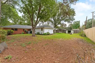 1317 Wallace St, El Campo, TX 77437 - Photo 19