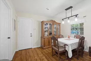 9814 Bayou Woods Dr, Baytown, TX 77521 - Photo 5