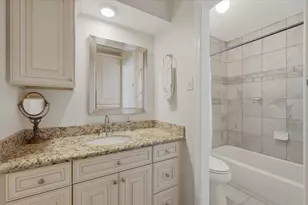 9814 Bayou Woods Dr, Baytown, TX 77521 - Photo 11