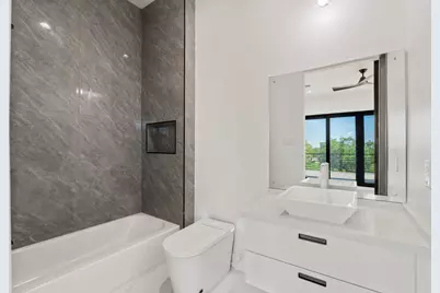 5734 N Braeswood Boulevard, Houston, TX 77096 - Photo 31