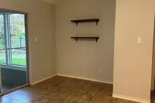 105 Harbor Ct Dr, Conroe, TX 77356 - Photo 13