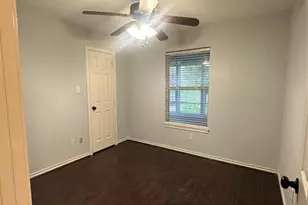 105 Harbor Ct Dr, Conroe, TX 77356 - Photo 23