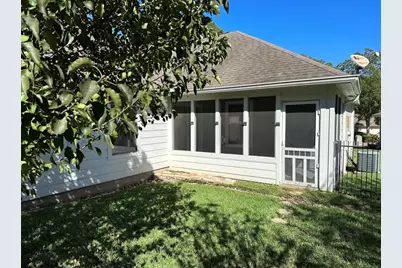 105 Harbor Court Drive, Conroe, TX 77356 - Photo 7