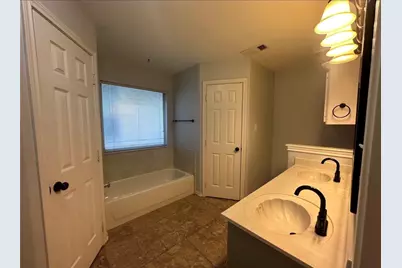 105 Harbor Court Drive, Conroe, TX 77356 - Photo 17