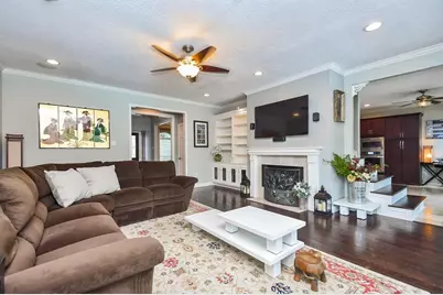 7103 Adobe Meadows Court, Sugar Land, TX 77479 - Photo 9