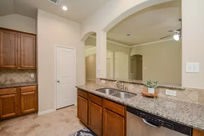 2205 Lake Foreest Dr Drive, West Columbia, TX 77486 - Photo 11