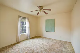 5306 Kenilwood Dr, Houston, TX 77033 - Photo 11