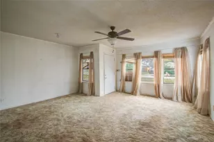 5306 Kenilwood Dr, Houston, TX 77033 - Photo 3