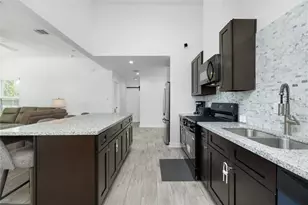 6004 Bois D Arc St, Houston, TX 77087 - Photo 9