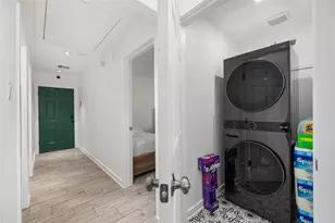 6004 Bois D Arc St, Houston, TX 77087 - Photo 5