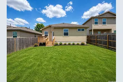 1074 Cozumel Emerald, San Antonio, TX 78253 - Photo 5